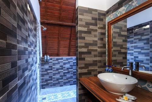 Hostal Tanjung Lima Villas Labuan Bajo