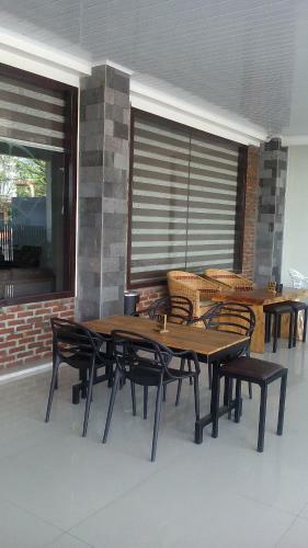 Amoda Hotel & Cafe