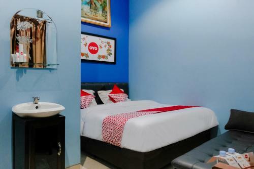 Hotel Oyo 778 Guest House Amalia Malang