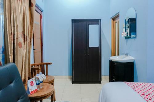 Hotel Oyo 778 Guest House Amalia Malang