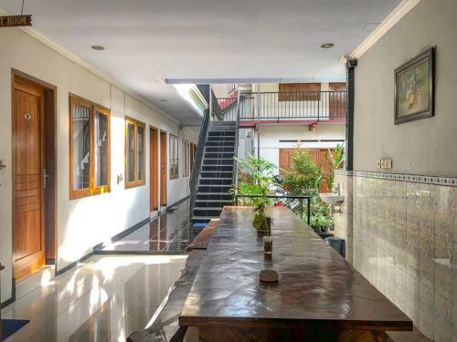 Hotel Reddoorz Syariah @ Jalan Buring Malang