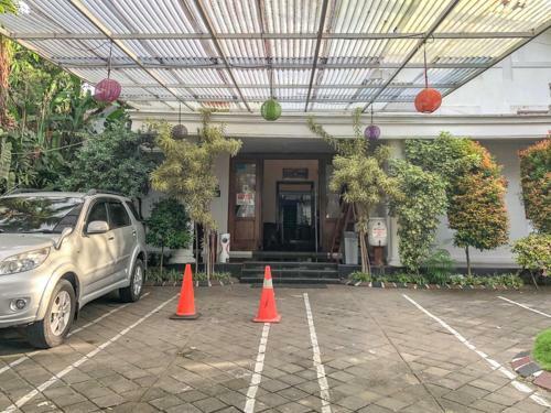 Hotel Reddoorz Syariah @ Jalan Buring Malang