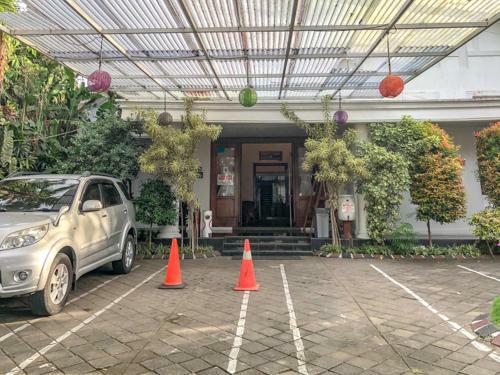 Hotel Reddoorz Syariah @ Jalan Buring Malang