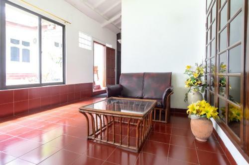 Hotel Oyo Life 2843 Raz House Syariah