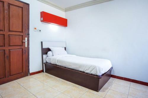 Capital O 3433 Hotel Plaza