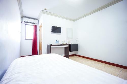 Capital O 3433 Hotel Plaza