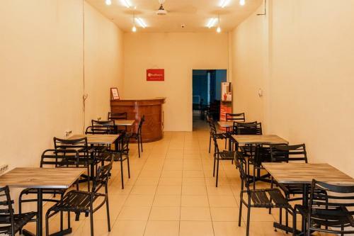Hostal Reddoorz Syariah @ Jalan Setiabudi Medan 3