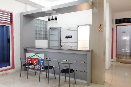 Hotel Oyo 3477 Herman Residence
