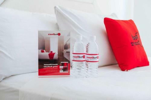 Hotel Reddoorz Near Rs Usu Medan 3
