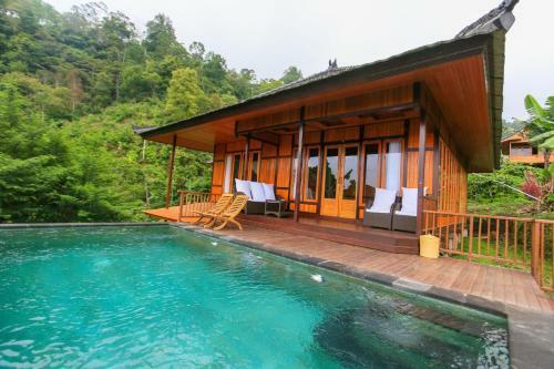 Hostal Munduk Menir Villas