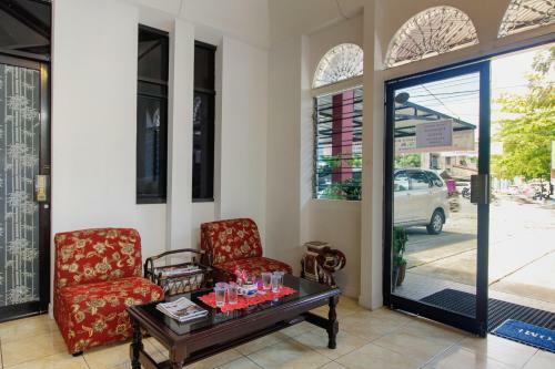 Hostal Reddoorz Near Universitas Negeri Padang