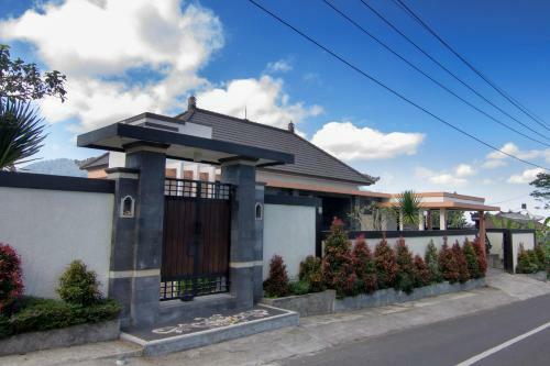 Hostal Shitala Villa