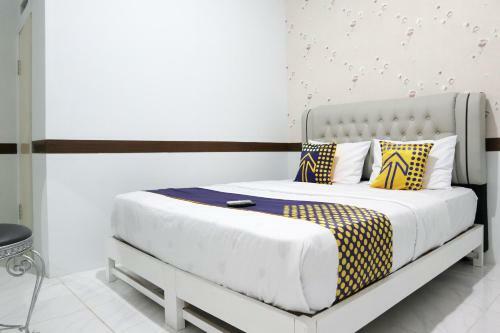 Hotel Spot On 1944 Inezdior