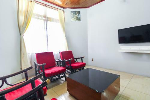 Oyo 3180 Hotel Rian Cottage