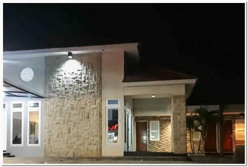 Hotel Reddoorz @ Paus Raya