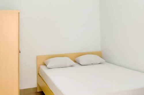 Hostal Koolkost Near Opi Mall Palembang 2 - Minimum Stay 3 Nights