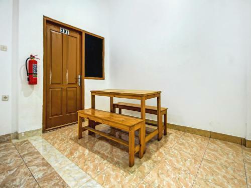 Hotel Oyo 90224 Palembang Residence