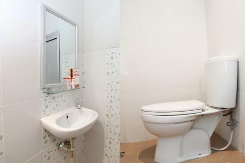 Hotel Oyo 1157 Ant Home