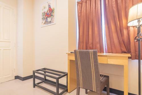 Hostal Reddoorz @ H. Agus Salim Street