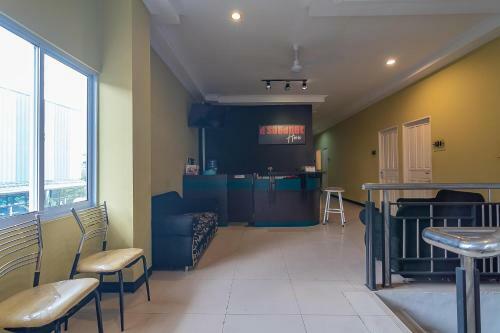 Hostal Reddoorz @ H. Agus Salim Street