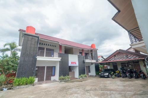 Hotel Oyo 2187 Hm Guest House