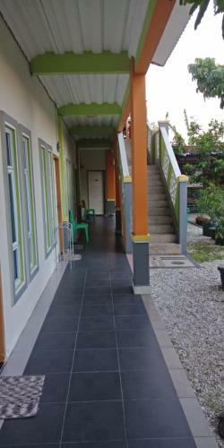 Hostal Dahlia Guesthouse Syariah