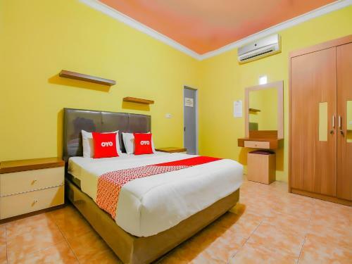 Hotel Oyo 90216 Kost Sanny