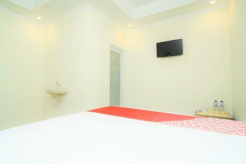 Hotel Oyo 1909 Edelweiss Residence Syariah