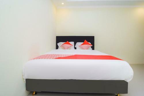 Hotel Oyo 1909 Edelweiss Residence Syariah