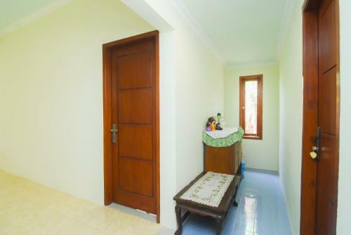 Hotel Oyo 1909 Edelweiss Residence Syariah