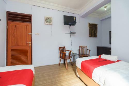 Hotel Reddoorz @ Parapat