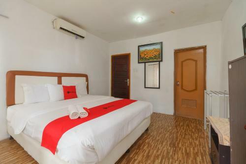 Hostal Reddoorz Syariah @ Sumur Tiga Beach Sabang