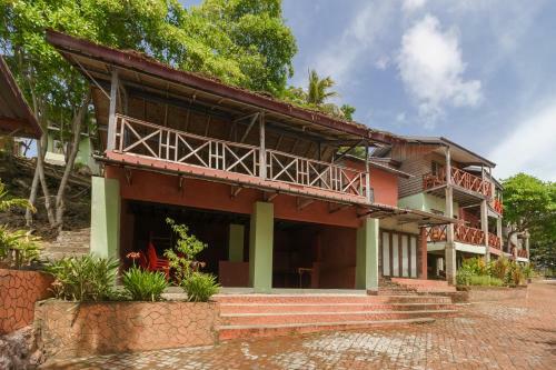 Hostal Reddoorz Syariah @ Sumur Tiga Beach Sabang