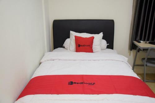 Hostal Reddoorz Near Gor Satria Purwokerto