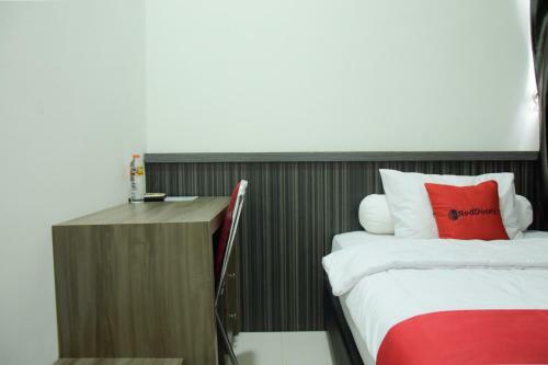 Hostal Reddoorz Near Gor Satria Purwokerto