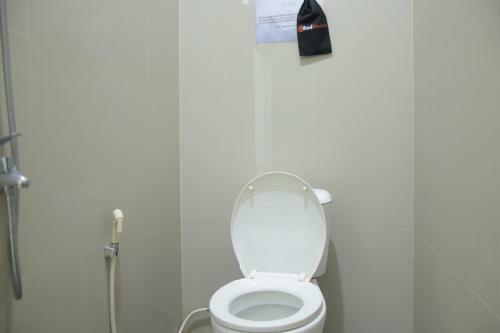 Hostal Reddoorz Near Gor Satria Purwokerto