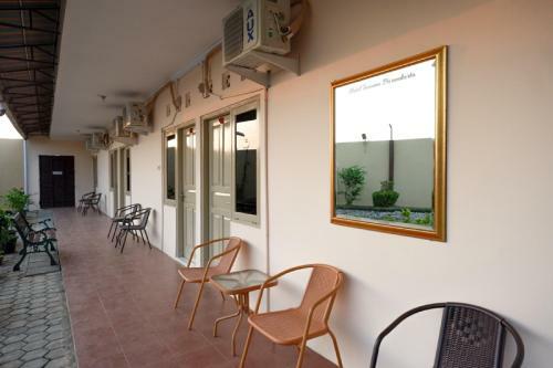 Hostal Reddoorz Near Gor Satria 3