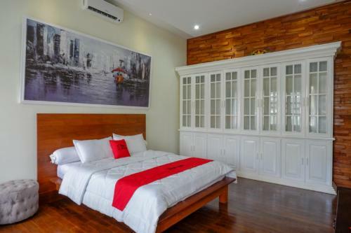 Hostal Reddoorz Plus Near Unsoed Purwokerto