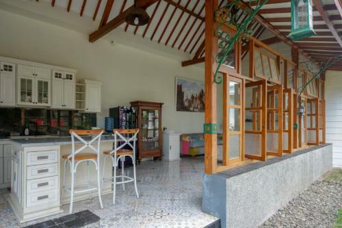 Hostal Reddoorz Plus Near Unsoed Purwokerto