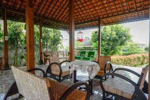 Hostal Reddoorz Plus Near Unsoed Purwokerto