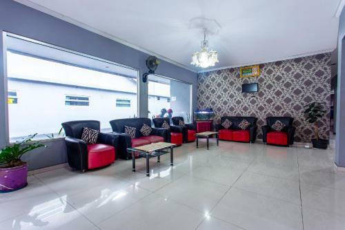 Hotel Oyo 3042 Griya Karangsalam Indah