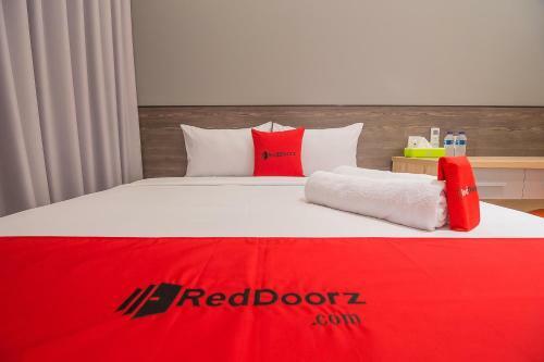 Hostal Reddoorz Near Taman Rejomulyo
