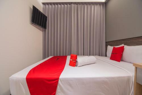 Hostal Reddoorz Near Taman Rejomulyo