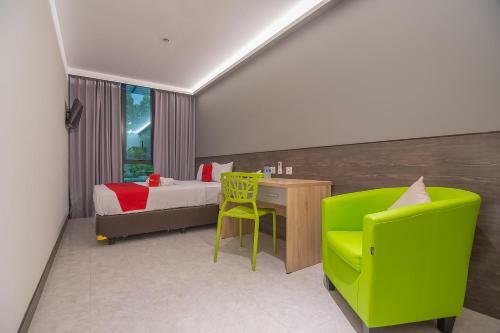 Hostal Reddoorz Near Taman Rejomulyo