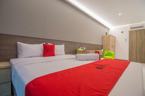 Hostal Reddoorz Near Taman Rejomulyo