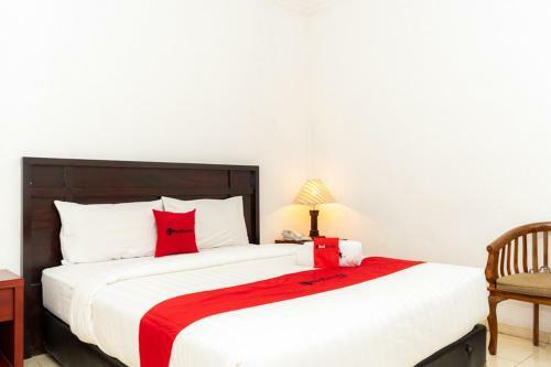 Hotel Reddoorz Plus Syariah Near Java Supermall Semarang 2