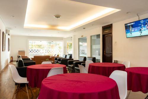 Hotel Reddoorz Plus Syariah Near Java Supermall Semarang 2