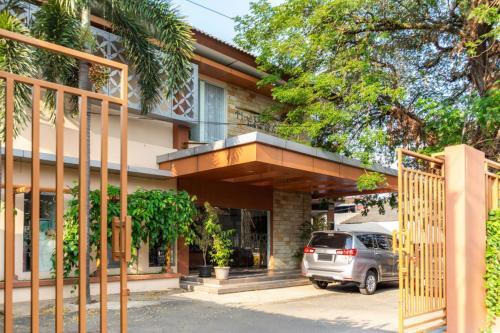 Hotel Reddoorz Plus Syariah Near Java Supermall Semarang 2