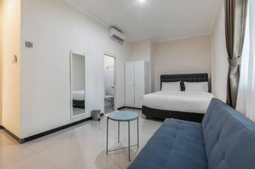 Hotel Oyo 3930 Griya Loka Syariah