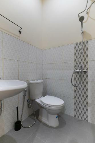 Hotel Oyo 3930 Griya Loka Syariah